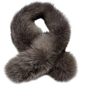 🇨🇦 Canadian Gorgeous Silver Fox Fur Scarf